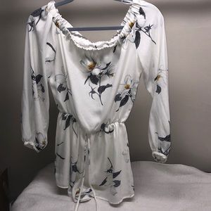 A’gaci sunflower romper size S with tie